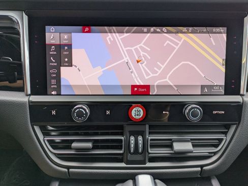 New 2025 Porsche Macan S AWD/4WD image 18