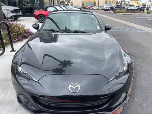 Used 2016 MAZDA MX-5 Miata Club RWD image 9
