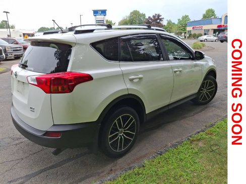 Used 2015 Toyota RAV4 XLE AWD/4WD image 5
