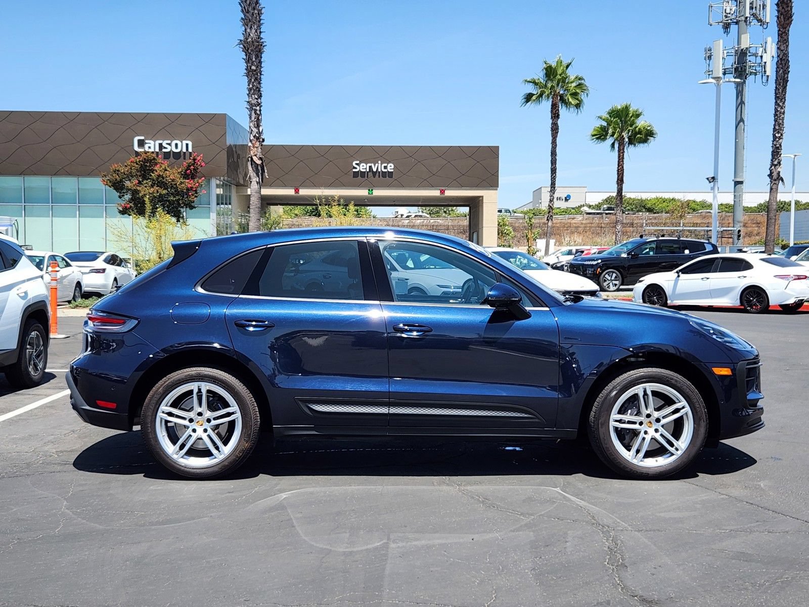 Used 2022 Porsche Macan AWD/4WD image 9