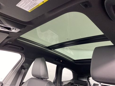 Used 2026 BMW X1 xDrive28i w/ Technology Package image 21