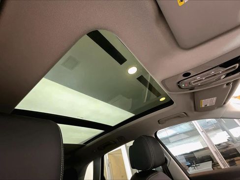 Used 2023 Audi Q5 2.0T Premium w/ Convenience Package image 13