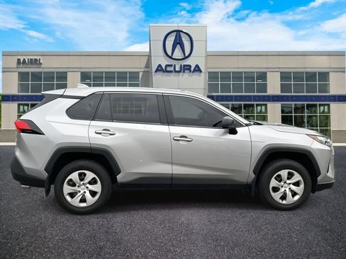 Used 2023 Toyota RAV4 LE image 6