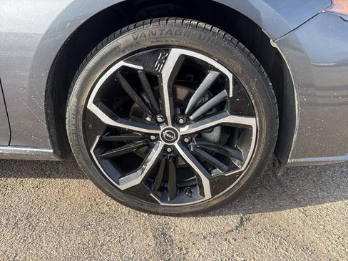 Used 2024 Nissan Altima 2.5 SR image 12