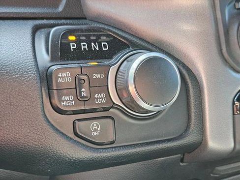Used 2022 RAM 1500 Big Horn AWD/4WD image 11