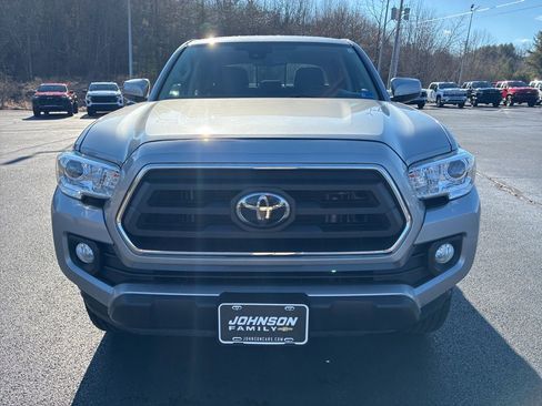 Used 2021 Toyota Tacoma SR5 image 2
