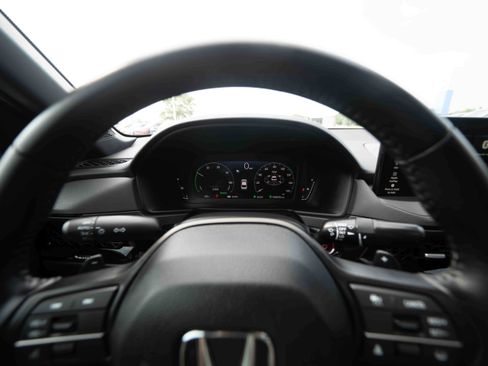 Certified 2025 Honda Accord Sport image 15