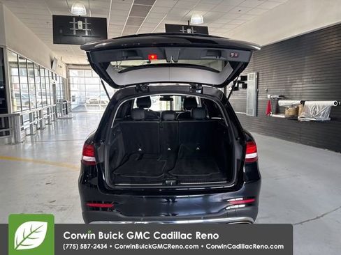 Used 2016 Mercedes-Benz GLC 300 4MATIC image 38