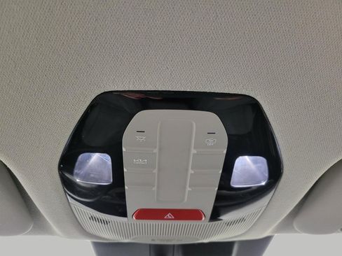 Used 2025 Kia K4 FWD image 19