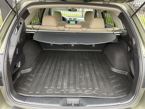 Used 2015 Subaru Outback 2.5i Limited image 15