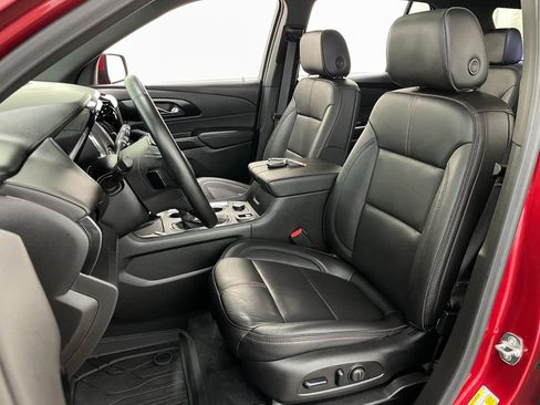 Used 2023 Chevrolet Traverse RS w/ LPO, Floor Liner Package image 25