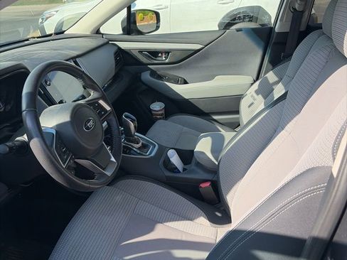Used 2021 Subaru Outback Premium AWD/4WD image 3