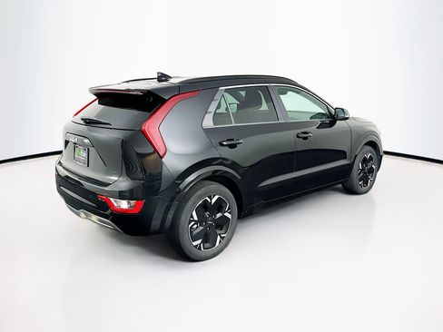 Used 2024 Kia Niro Wind w/ Wind Preserve Package FWD image 9
