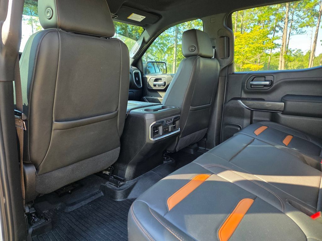 Used 2021 GMC Sierra 1500 AT4 w/ AT4 Premium Package AWD/4WD image 18