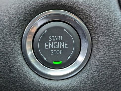 New 2026 GMC Canyon Elevation w/ Convenience Package image 32