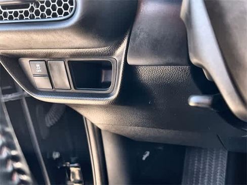 Certified 2025 Honda HR-V Sport image 29