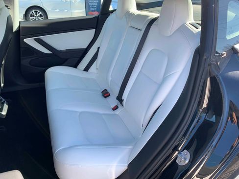 Used 2018 Tesla Model 3 Performance image 3