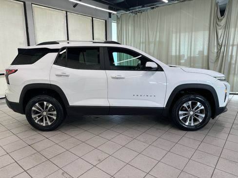 Certified 2025 Chevrolet Equinox LT w/ Safety and Technology Package FWD image 3