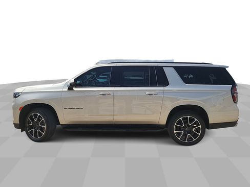 Used 2023 Chevrolet Suburban RST w/ Sport Performance Package AWD/4WD image 5