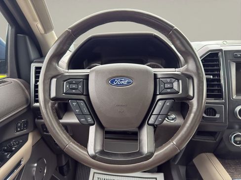 Used 2019 Ford Expedition Limited w/ Equipment Group 302A AWD/4WD image 10