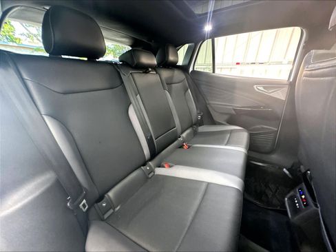 Used 2023 Volkswagen ID.4 Pro S Plus RWD image 27