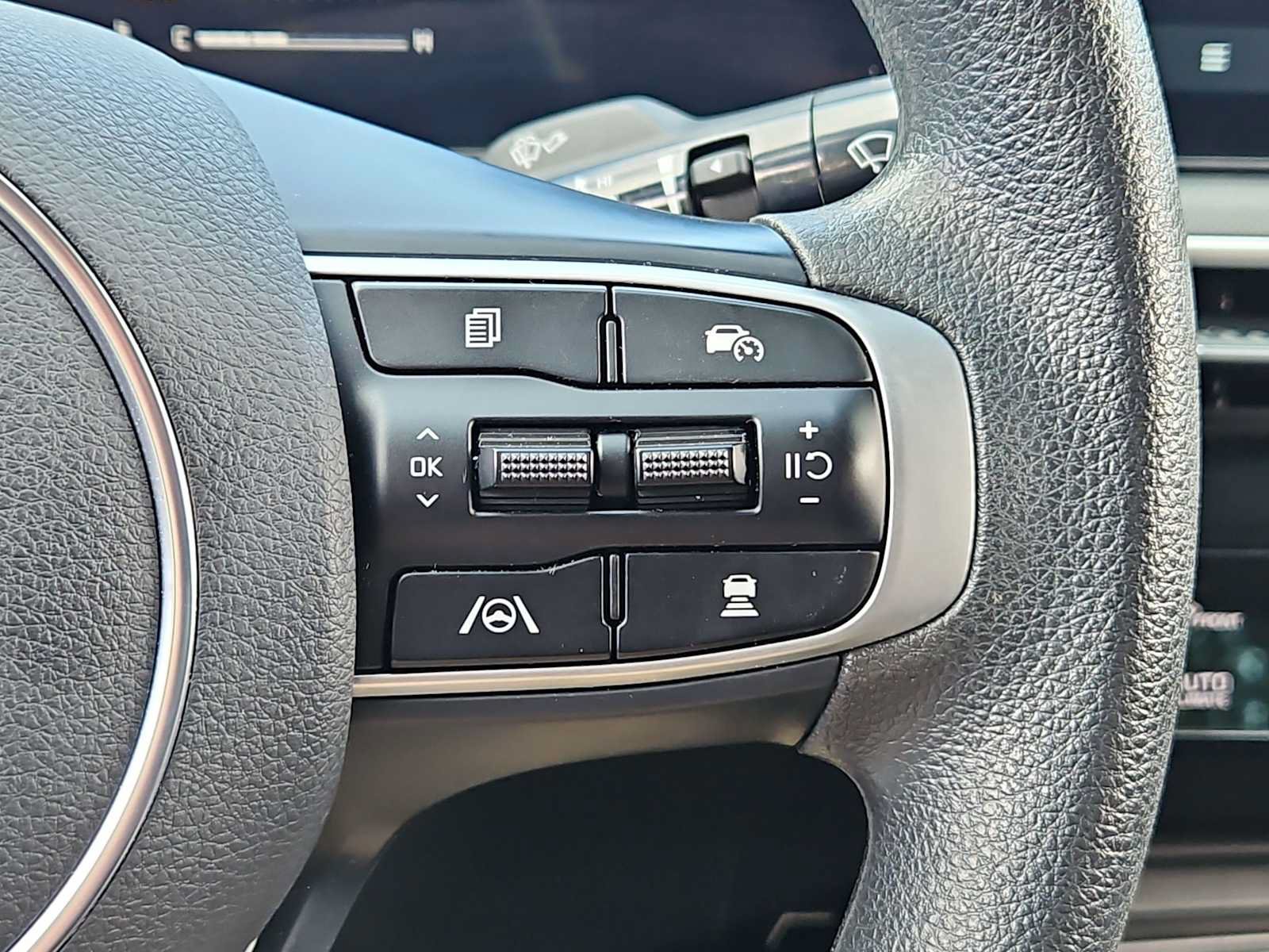 Used 2025 Kia K5 LXS FWD image 20