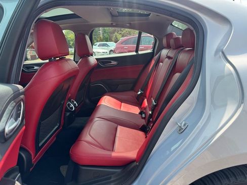 Used 2020 Alfa Romeo Giulia AWD w/ Quick Order Package 22J Sport image 17