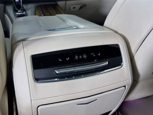 Used 2021 Cadillac Escalade ESV Sport Platinum image 32