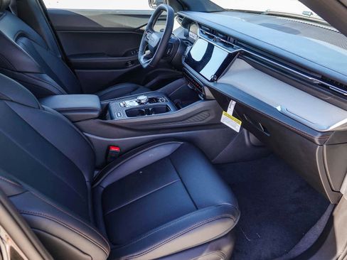 New 2026 Jeep Cherokee Limited AWD/4WD image 14