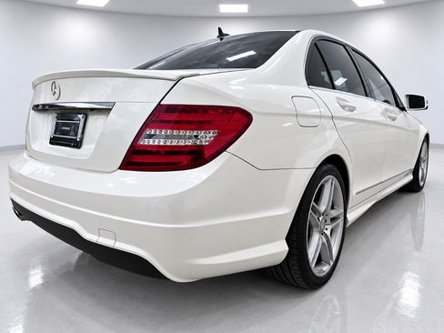 Used 2014 Mercedes-Benz C 250 Sedan image 5