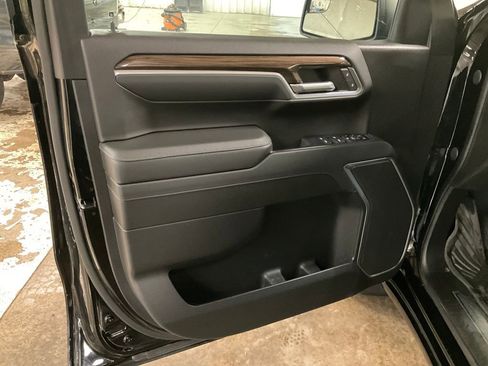 Certified 2022 Chevrolet Silverado 1500 RST image 11