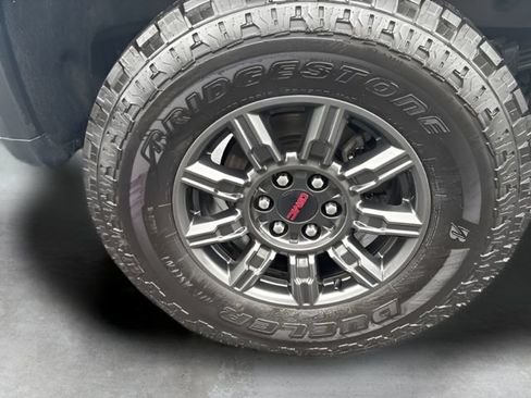 Used 2024 GMC Sierra 1500 AT4X AWD/4WD image 10