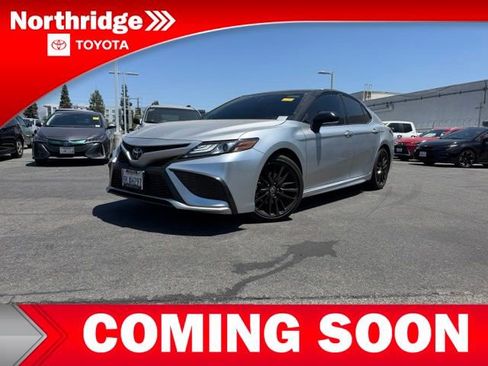 Used 2024 Toyota Camry XSE FWD image 2