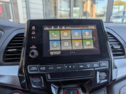 Used 2018 Honda Odyssey EX-L image 20