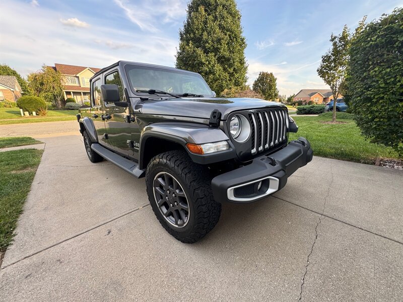 Used 2020 Jeep Gladiator Overland w/ Cold Weather Group AWD/4WD image 4
