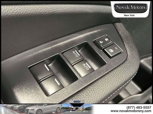 Used 2025 Honda Ridgeline Sport image 19