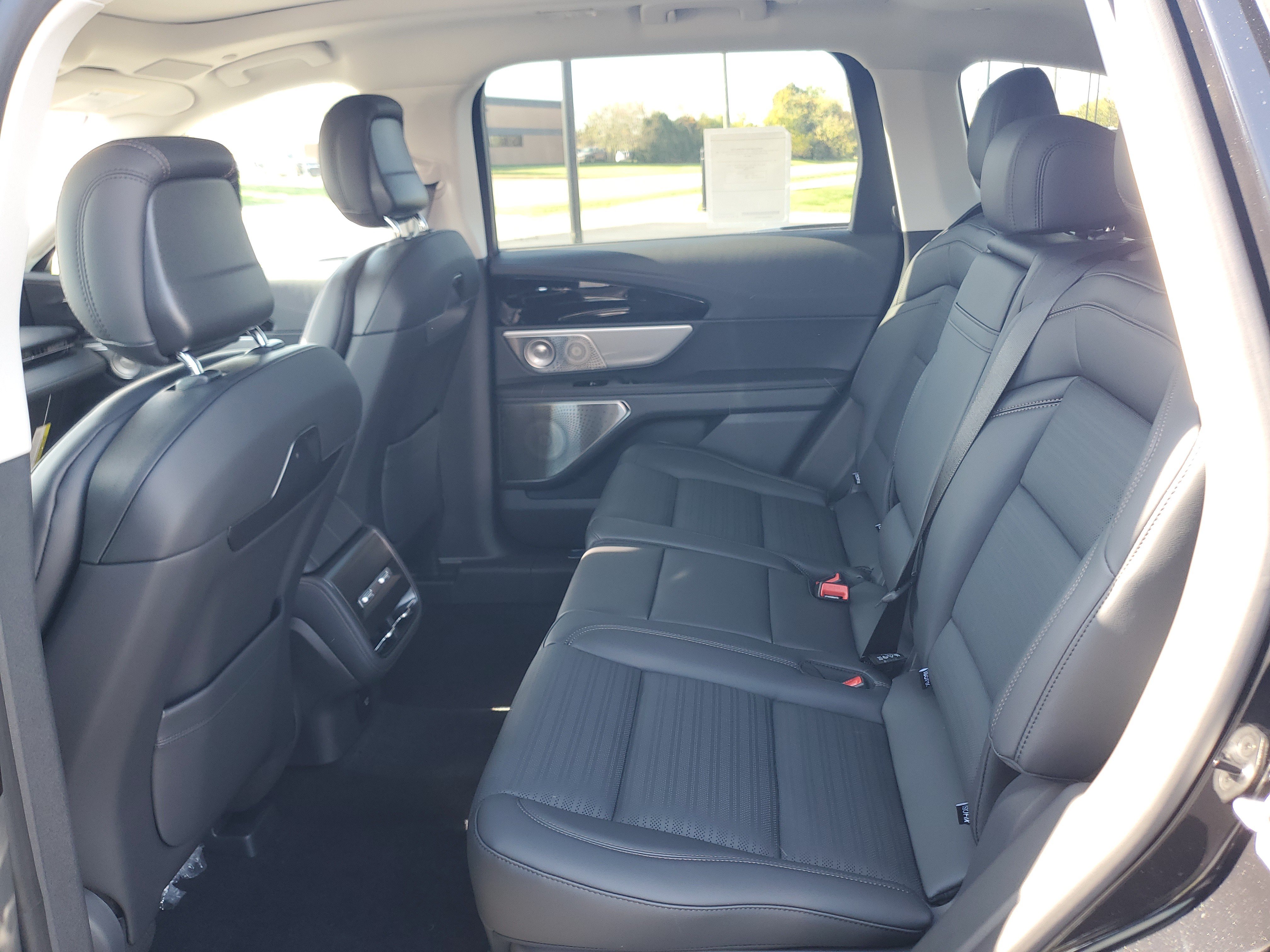 New 2026 Lincoln Nautilus Reserve AWD/4WD image 28