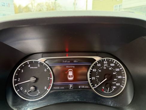 Used 2021 Nissan Sentra SV FWD image 16