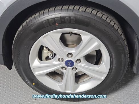 Used 2016 Ford Escape SE w/ Equipment Group 201A image 9