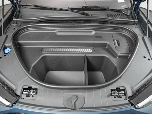 New 2027 Audi SQ6 e-tron Premium Plus AWD/4WD image 4