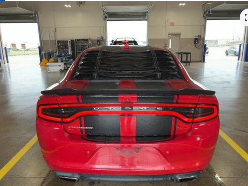 Used 2016 Dodge Charger R/T RWD image 6