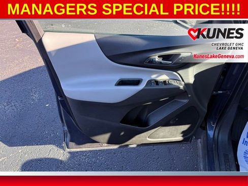 Used 2018 Chevrolet Equinox LS image 12
