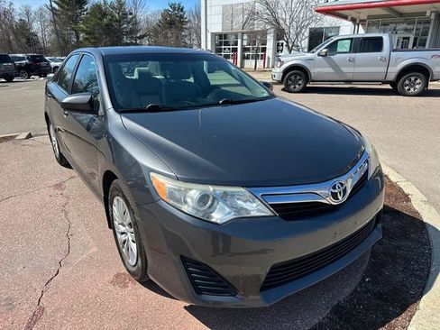 Used 2013 Toyota Camry LE image 7
