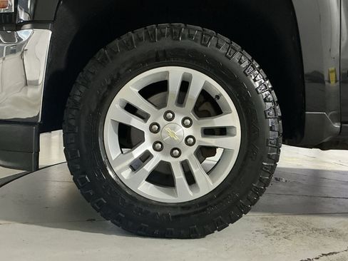 Used 2019 Chevrolet Silverado 1500 LT w/ All Star Edition AWD/4WD image 13