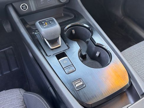 Certified 2023 Nissan Rogue SV image 17