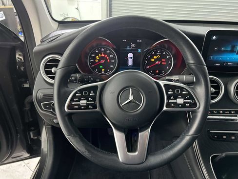 Used 2020 Mercedes-Benz GLC 300 4MATIC image 11