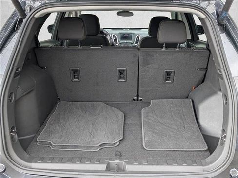 Used 2023 Chevrolet Equinox LT image 5