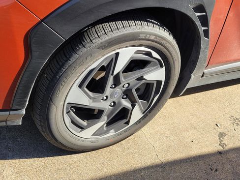 Used 2025 Subaru Crosstrek 2.5i Limited w/ Crosstrek Mirror Package image 2