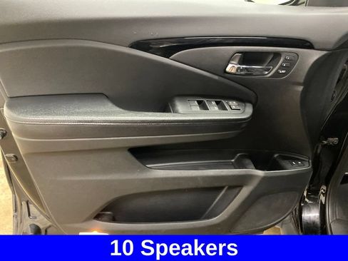Used 2017 Honda Pilot Touring image 8