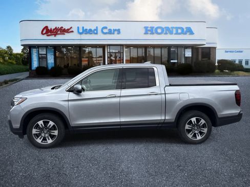 Used 2017 Honda Ridgeline RTL-E image 2